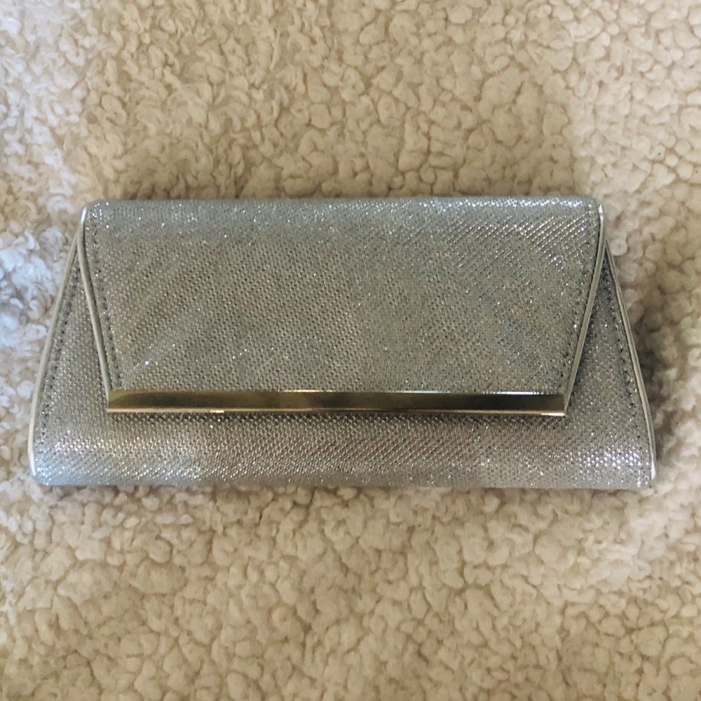 Sparkling Silver Purse 🤍